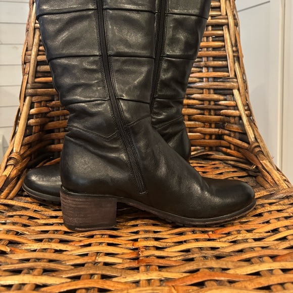 Gino Rossi  Black Leather Riding  Boots fully lined with Sherpa. - Picture 10 of 14